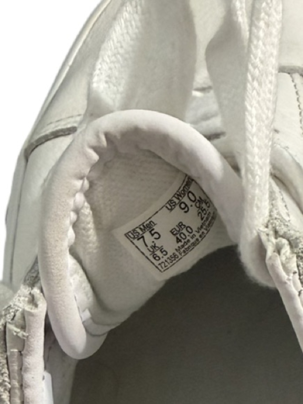Vans Old School Holo Women’s Sneakers Size 9 - Picture 8 of 9